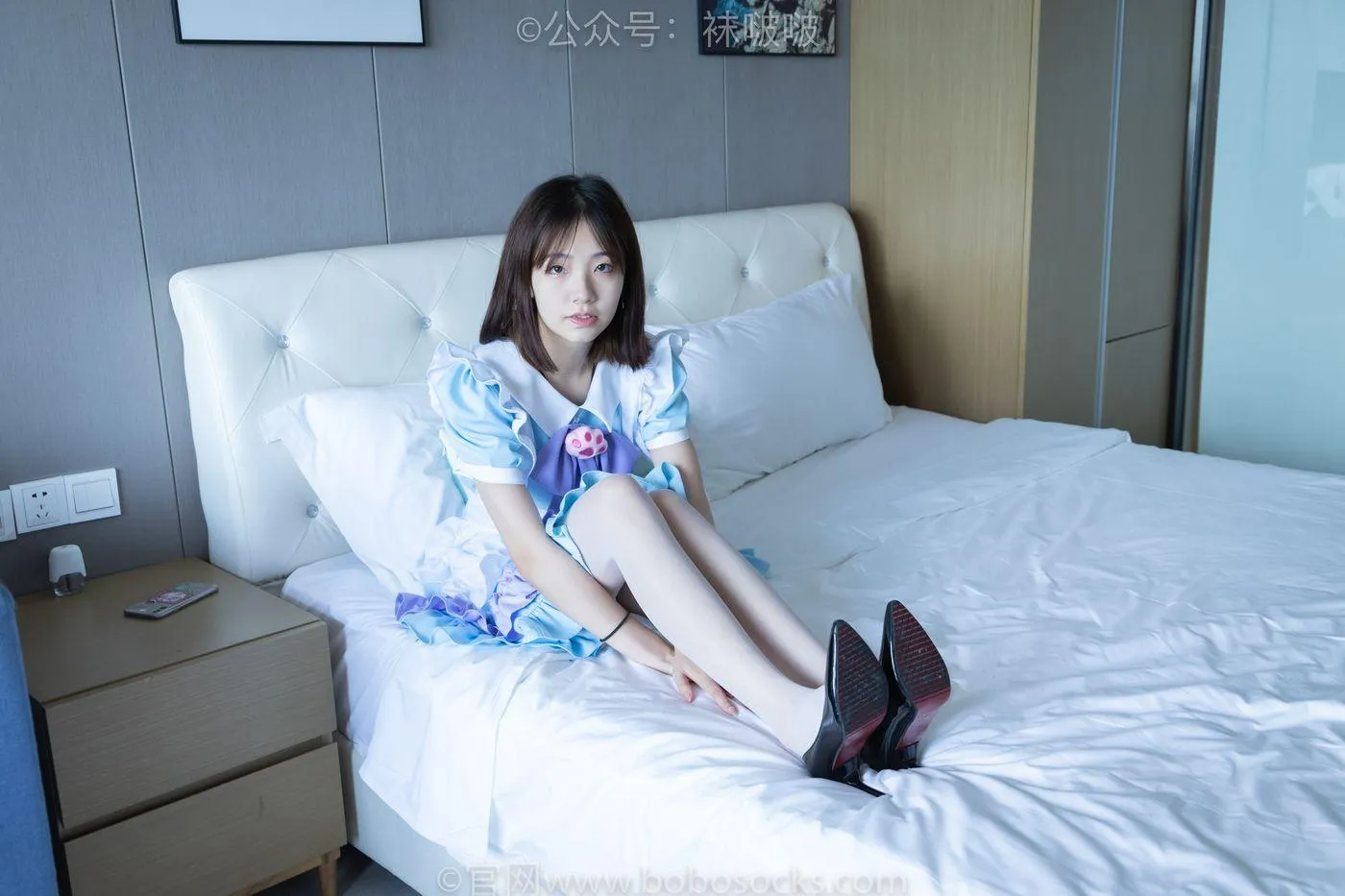 [BoBoSocks袜啵啵]NO.066 小甜豆-女仆装、高跟鞋、薄白丝 [134P]插图4